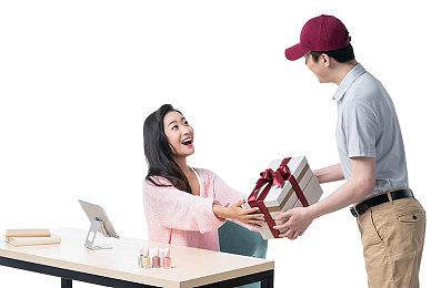 《模拟农场22》新DLC将于4月30日上线 追加大量新资材